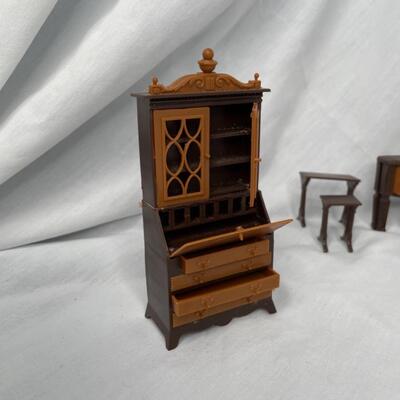 Miniature Doll House Furniture Plastic to look like wood
