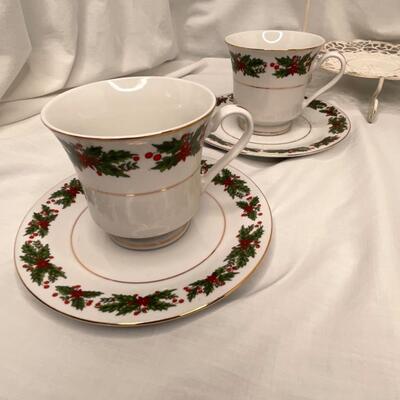 4 coffee Christmas  cups and saucers with metal stand for display