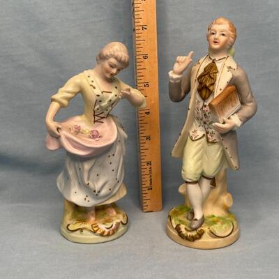 Vintage Porcelain Colonial/Victorian Man and Woman