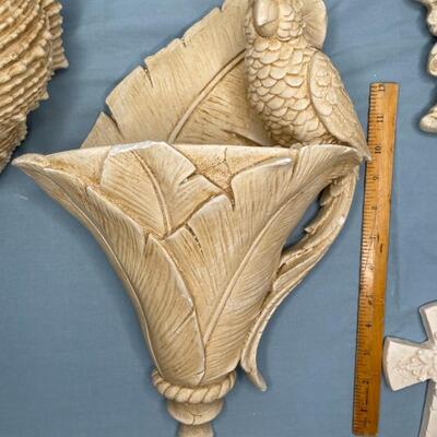 10 pieces Wall Hangings and decorated stones