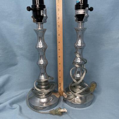 2 lamp bases