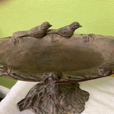 Cast iron small bird bath/ table decoration