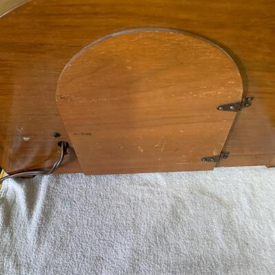 Vintage Seth Thomas mantle clock with key