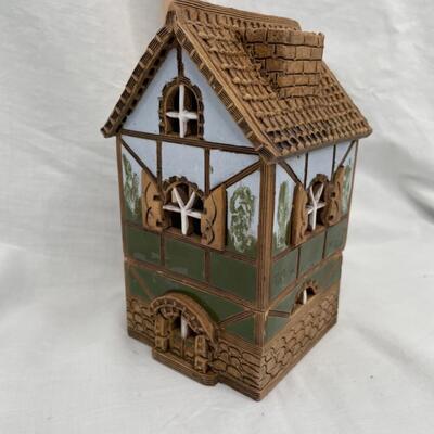 2 piece ceramic painted house