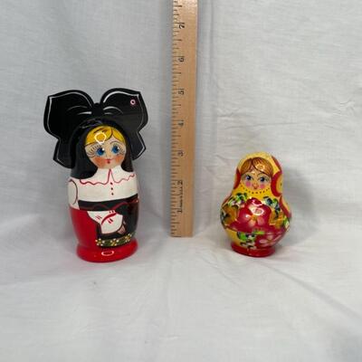 2 Sets of Dutch Nesting Dolls
