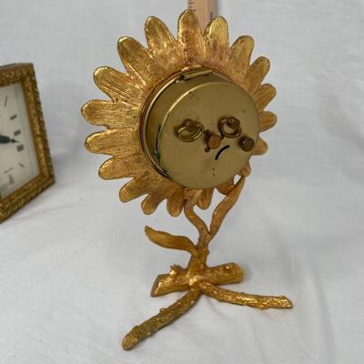 2 Clocks
