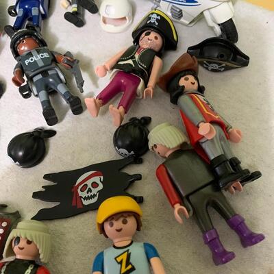 Play mobile figures early 90â€™s to early 2000â€™s