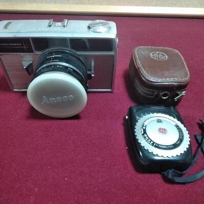 LOT 19 ANSCOMARK 35MM CAMERA WITH TIMER