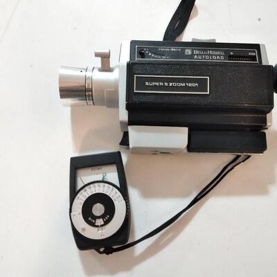 LOT 24 BELL & HOWELL AUTOLOAD MOVIE CAMERA WITH SEKONIC TIMER