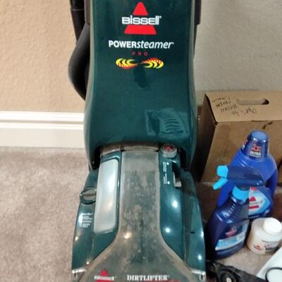 LOT 70 BISSELL PRO HEAT CARPET CLEANER