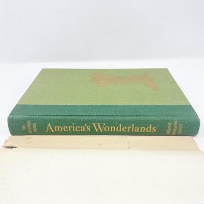 1959 â€œAMERICAâ€™S WONDERLANDS - THE NATIONAL PARKSâ€ - NATIONAL GEOGRAPHIC SOCIETY - LARGE HARDBACK BOOK