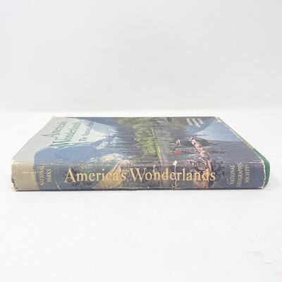 1959 â€œAMERICAâ€™S WONDERLANDS - THE NATIONAL PARKSâ€ - NATIONAL GEOGRAPHIC SOCIETY - LARGE HARDBACK BOOK