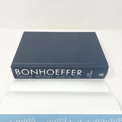 2010 â€œBONHOEFFER: PASTOR, MARTYR, PROPHET, SPYâ€ BY ERIC METAXAS HARDBACK BOOK