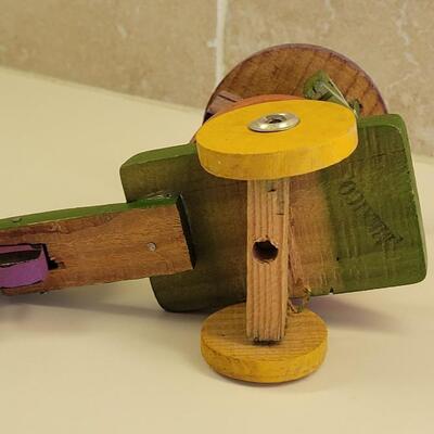 Lot 9: Vintage Mexican Wood Pull Toy