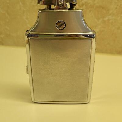 Lot 19: Vintage Ronson Lighter and Cigarette Case