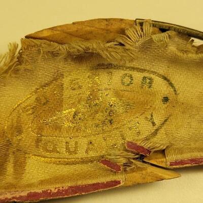 Lot 22: Antique Meerschaum Alligator Cheroot Holder in Original Wood Case