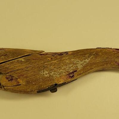 Lot 22: Antique Meerschaum Alligator Cheroot Holder in Original Wood Case