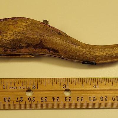 Lot 22: Antique Meerschaum Alligator Cheroot Holder in Original Wood Case