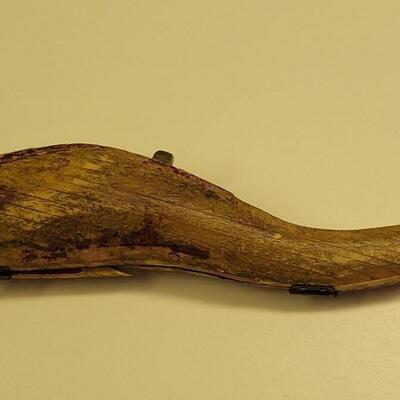 Lot 22: Antique Meerschaum Alligator Cheroot Holder in Original Wood Case