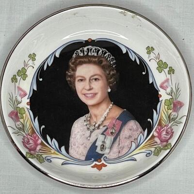 Commemoration  items from Buckingham Palace