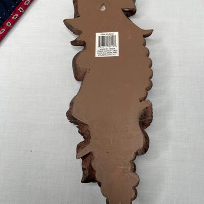 Green iron bird wall hanger, quilt, grape wall hanger