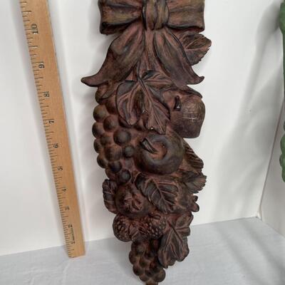 Green iron bird wall hanger, quilt, grape wall hanger