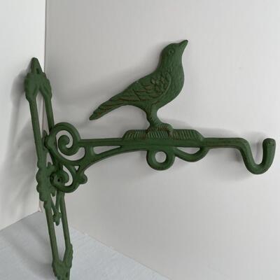 Green iron bird wall hanger, quilt, grape wall hanger