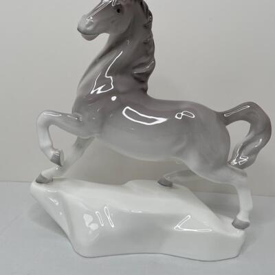 Noritake Nippon Toki Prancing Horse