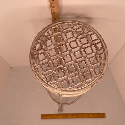 Metal Plant Stand