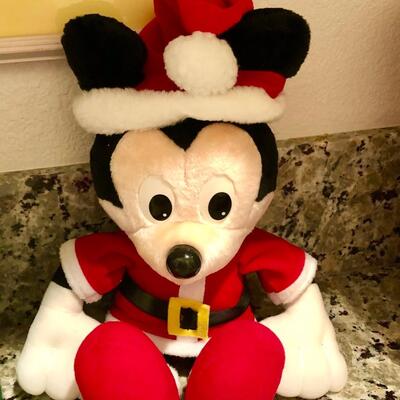 LOT 50:VINTAGE Mickey Mouse Toy