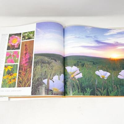 â€œLAST STAND OF THE TALLGRASS PRAIRIEâ€ BY AIMÃ‰E LARRABEE & JOHN ALTMAN HARDBACK BOOK
