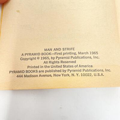 *1ST PRINTING* 1965 â€œMAN AND STRIFEâ€ CARTOON BOOK