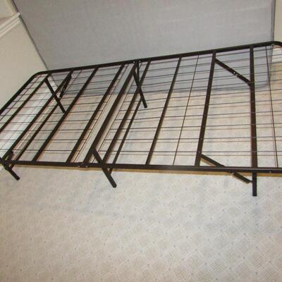 LOT 11  TWIN SIZE BED & BEDDING