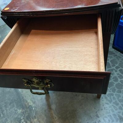 Pembroke accent table