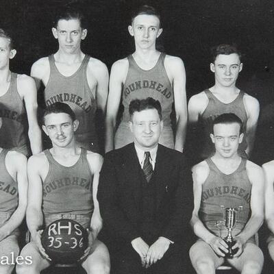 Vintage Photo - 1935 Basketball Team - Roundhead Ohio
