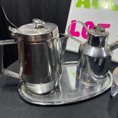 Cream and Sugar Set