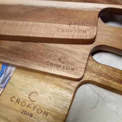 3 Crofton cuttin boards