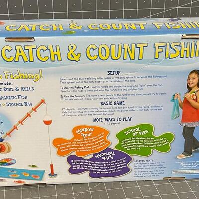 Catch & Count Fishing Game by Melissa and Doug 