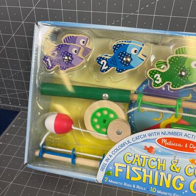 Catch & Count Fishing Game by Melissa and Doug 