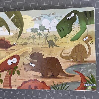 Play Monster 4 Tray Puzzles 