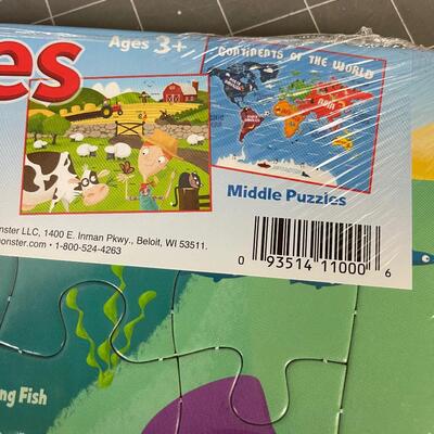 Play Monster 4 Tray Puzzles 