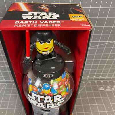 Star Wars Darth Vader M & M Dispenser 