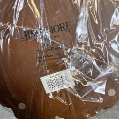 Jim Shore Hartwood Creek Pilgrims With Mayflower Figurine. 