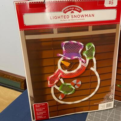 Snowman, Christmas Tree and Santa Light up 