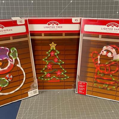 Snowman, Christmas Tree and Santa Light up 