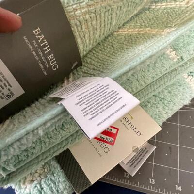 2 Threshold Bath Rugs 