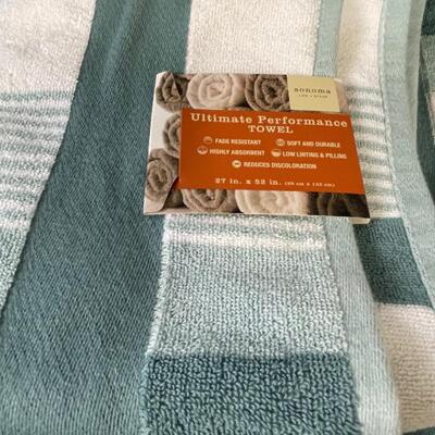 Sonoma NEW Bath Towels With Tags 