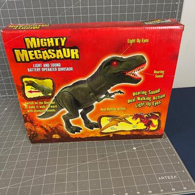 Mighty Mega-a-Saurus Dinosaur