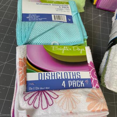  Scrubbers and Washcloths, all New 