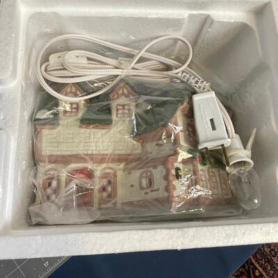 Dickens  Porcelain Lighted House 